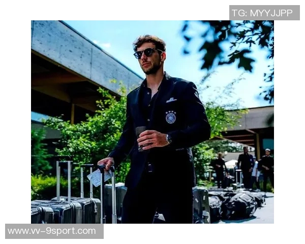 德国男模足球队展现魅力与运动精神的完美结合 德国男模足球队展现魅力与运动精神的完美结合